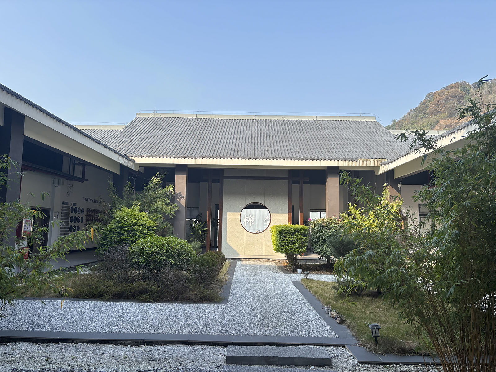 4.办公区.jpg